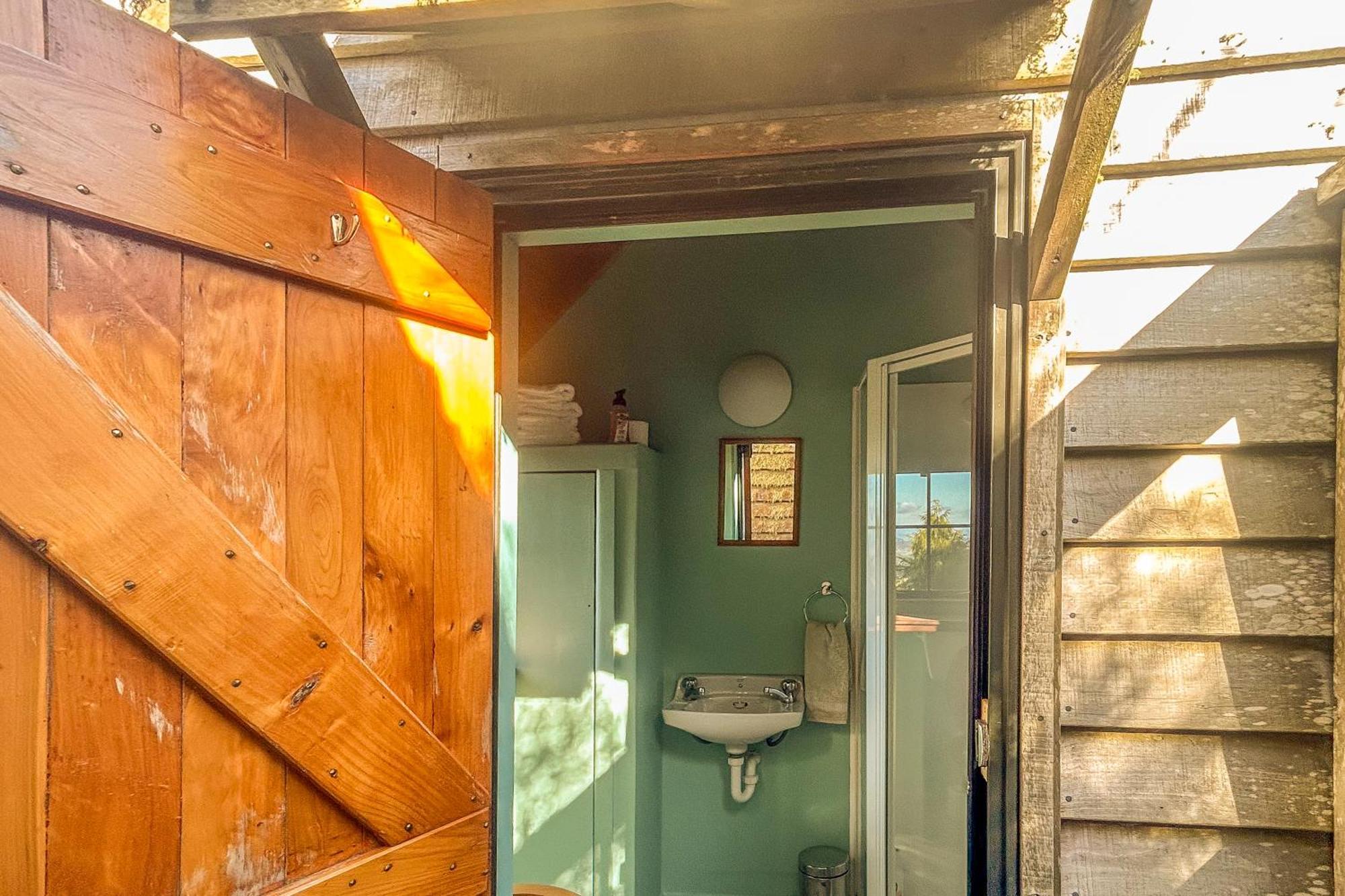 Te Tiro Accommodation Waitomo Caves Room photo